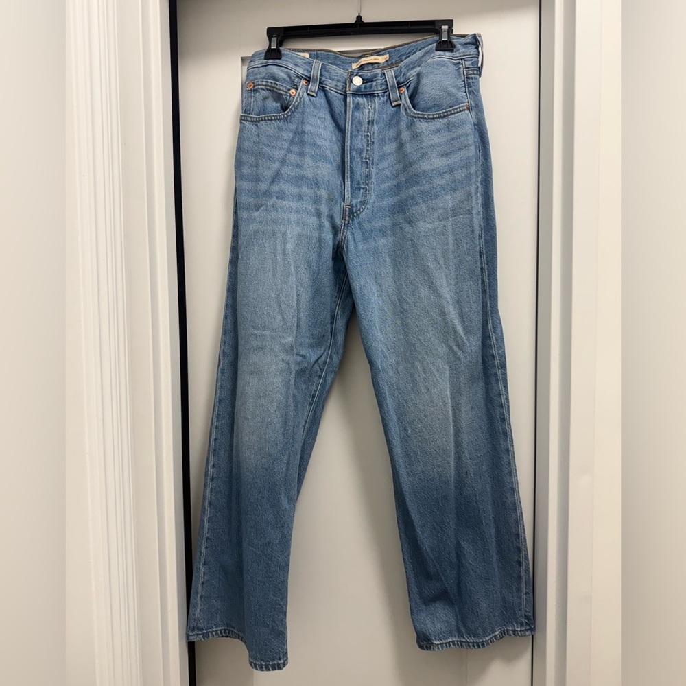 Levi’s Ribcage Straight Ankle Jean
